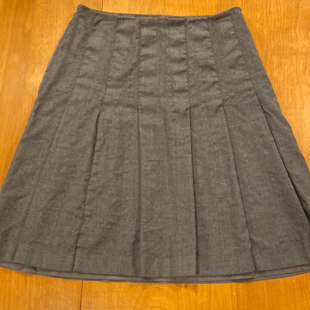 Banana Republic Gray Pleated Skirt